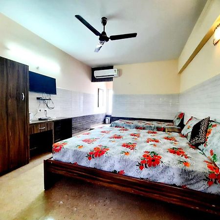 Hotel Ns Vijay Shesha Mahal Tiruvannāmalai Zewnętrze zdjęcie