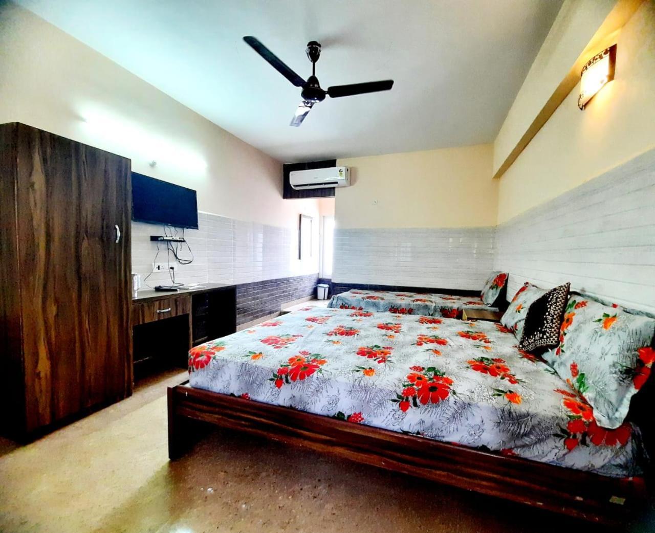 Hotel Ns Vijay Shesha Mahal Tiruvannāmalai Zewnętrze zdjęcie