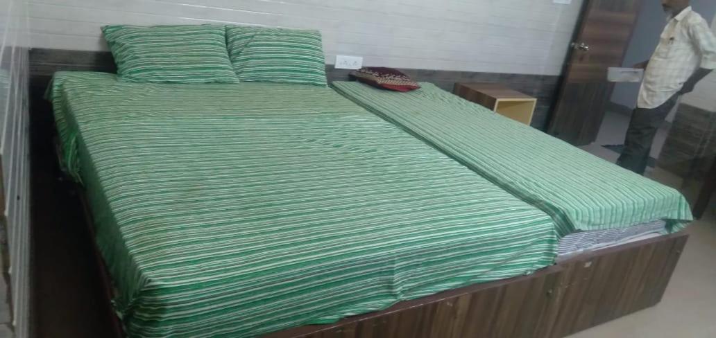 Hotel Ns Vijay Shesha Mahal Tiruvannāmalai Zewnętrze zdjęcie